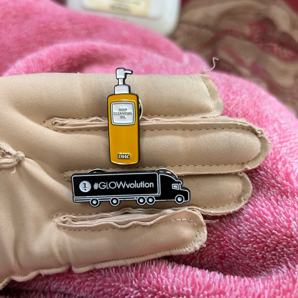 Hydrafacial and DHC pins